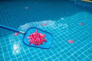 Schwimmbadreinigung